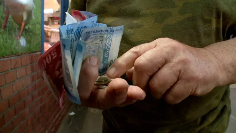 Erről minden nyugdíjasnak tudnia kell: havonta több ezer forintot megspórolhatnak, mutatjuk a részleteket