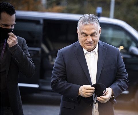 Orbán Viktor nyilatkozott - ennyit keres a miniszterelnök