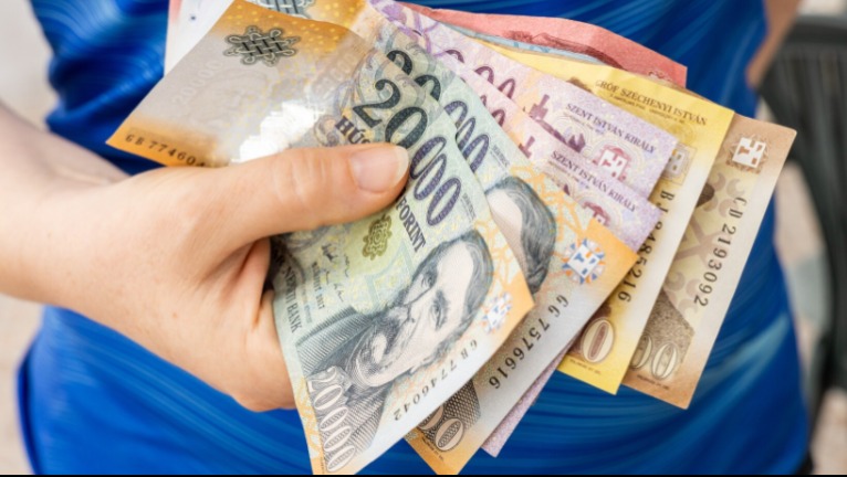 Ilyen pénzügyi helyzet vár 2025-ben az egyes csillagjegyekre