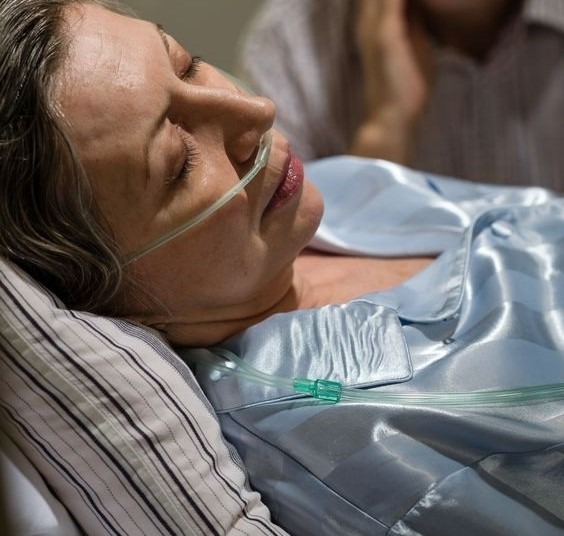 Hetekkel előre jósolhatja meg a női szívrohamot ez a különös tünet