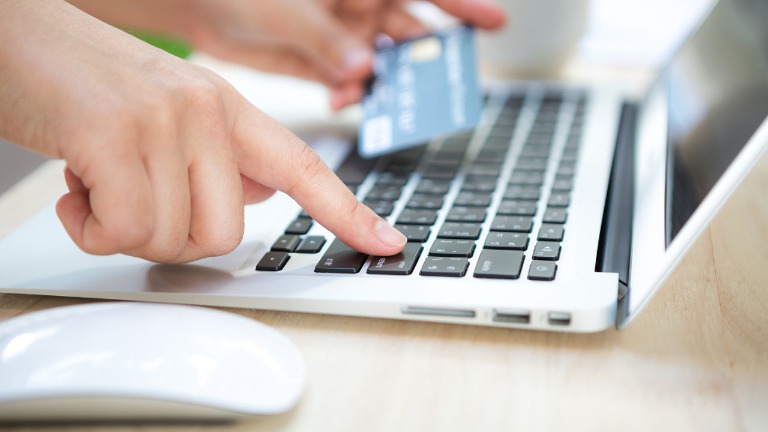 SOHA ne fizess bankkártyával ezeken a helyeken – Az összes pénzed elveszítheted