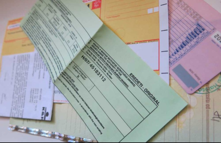 Kötelező biztosítás 2026 – Erre készüljön az, akinek 10 évnél idősebb autója van!