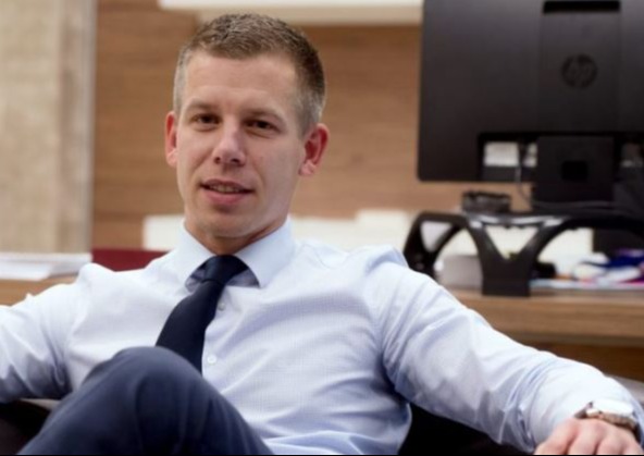 Ceglédi Zoltán irgalmatlanul nekiment Magyar Péternek: figyelj, nyomigyerek...