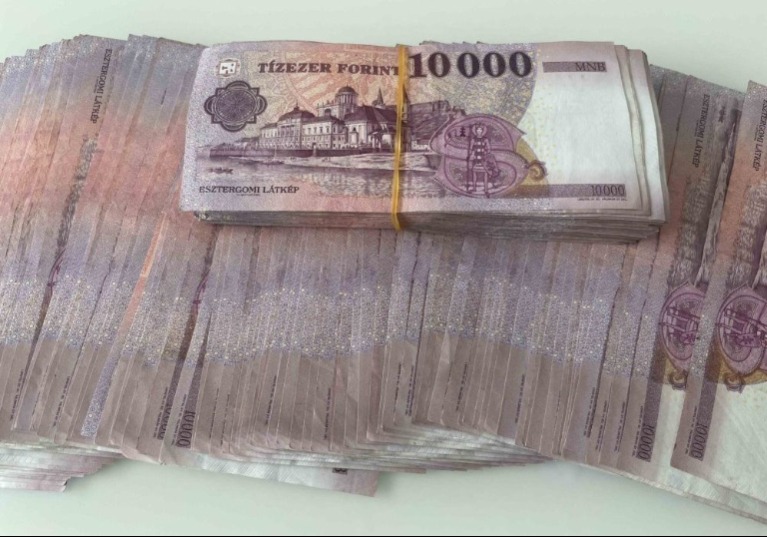 Két hónapon belül ez az 5 csillagjegy milliomossá válik, ők azok,mutatjuk.