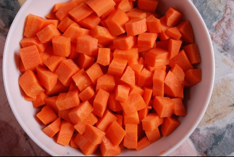 Ez a néhány egyszerű zöldség lecsökkentheti a vastagbélrák kockázatát – mégis alig esszük!